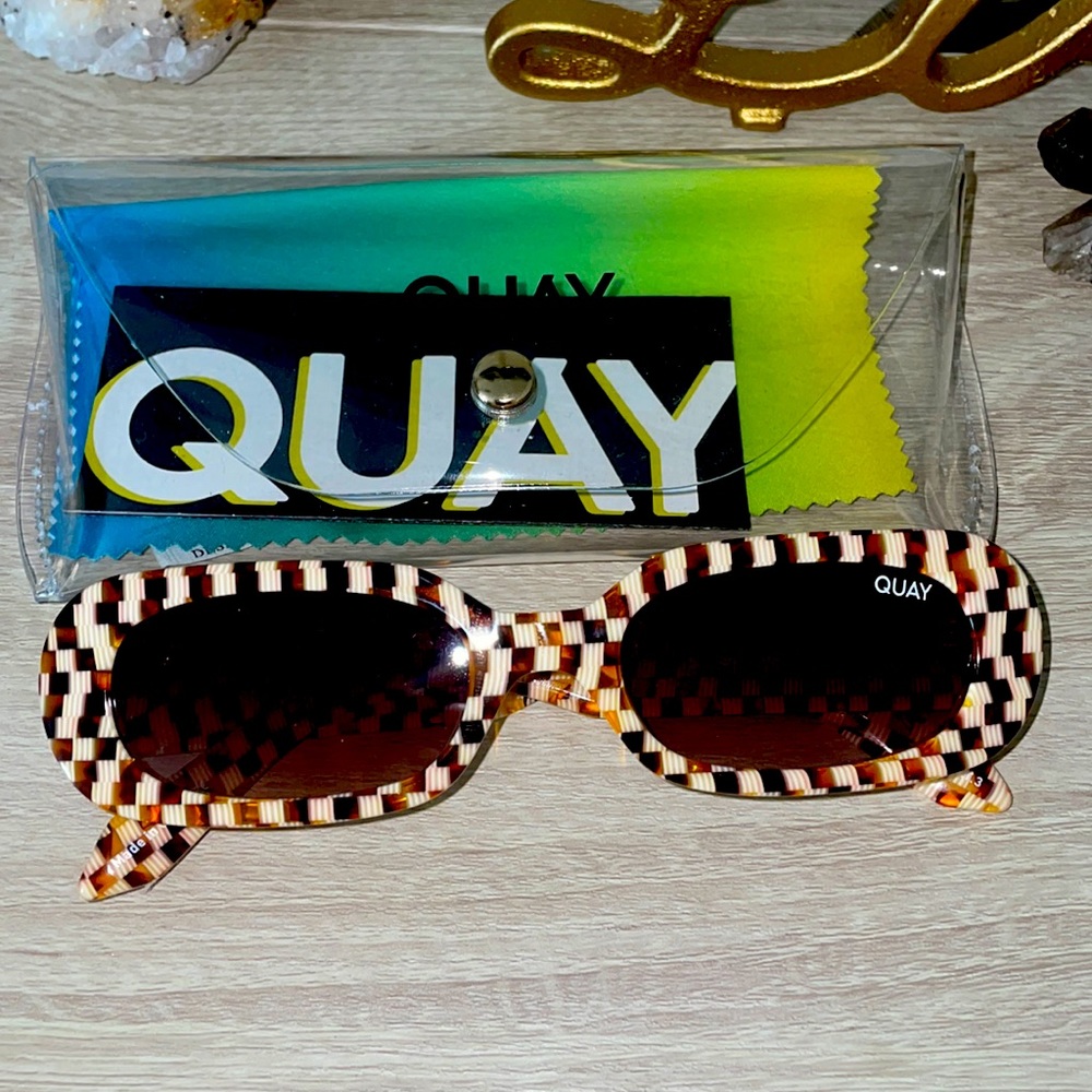 Paris so serious checkered glasses